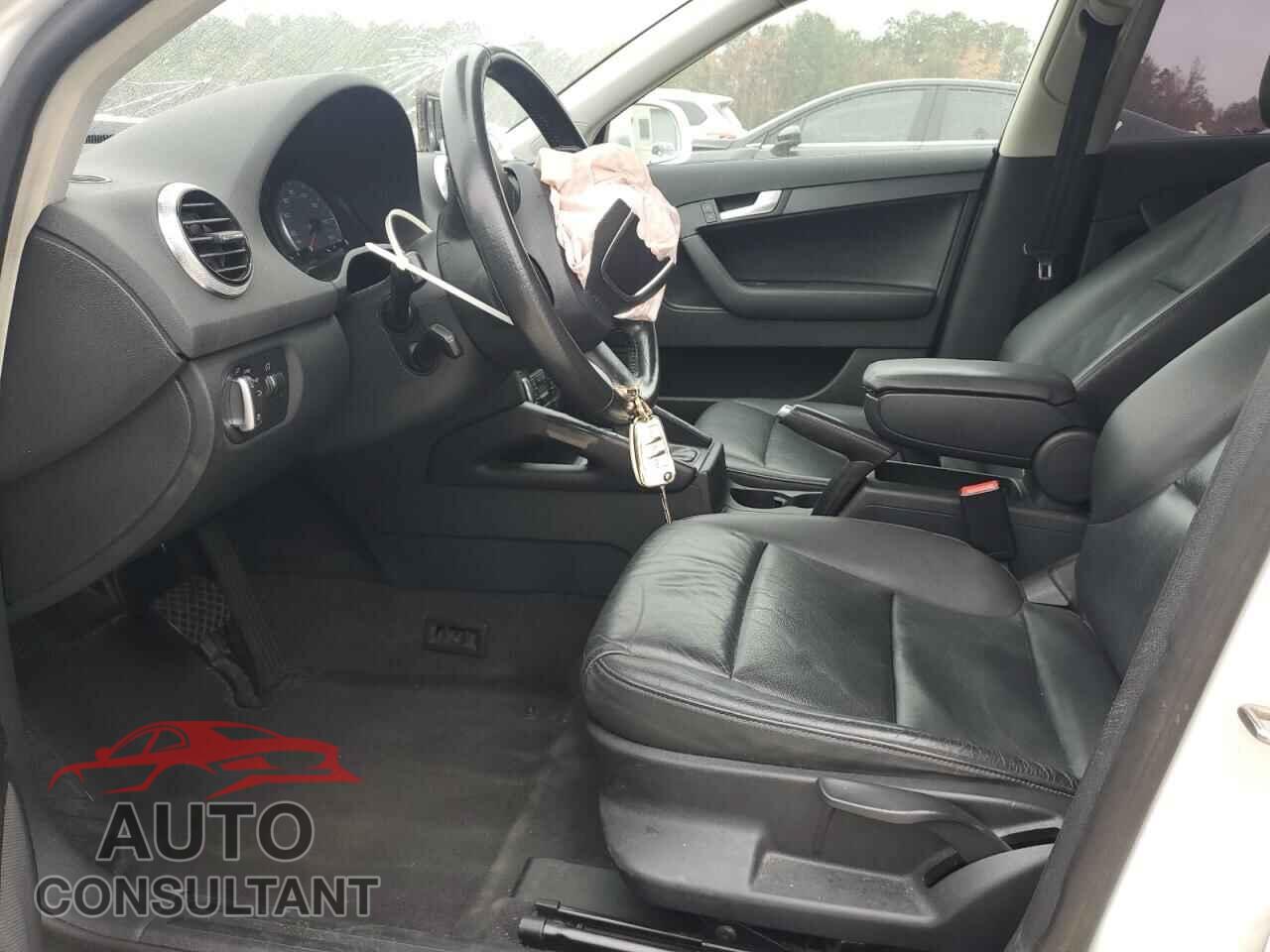 AUDI A3 2011 - WAUBFAFM8BA083582