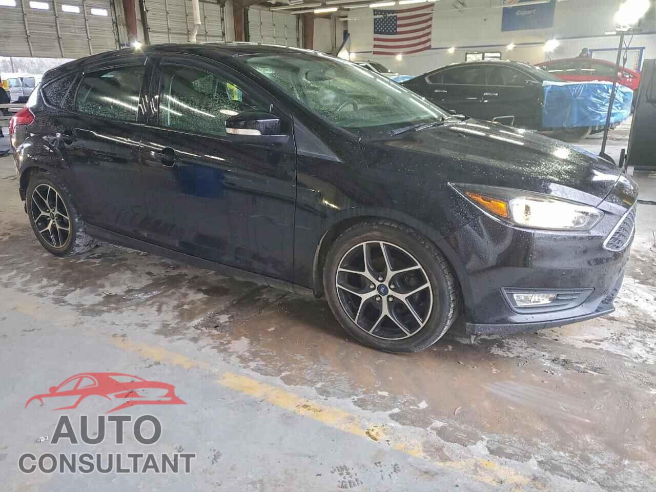 FORD FOCUS 2018 - 1FADP3M2XJL258090