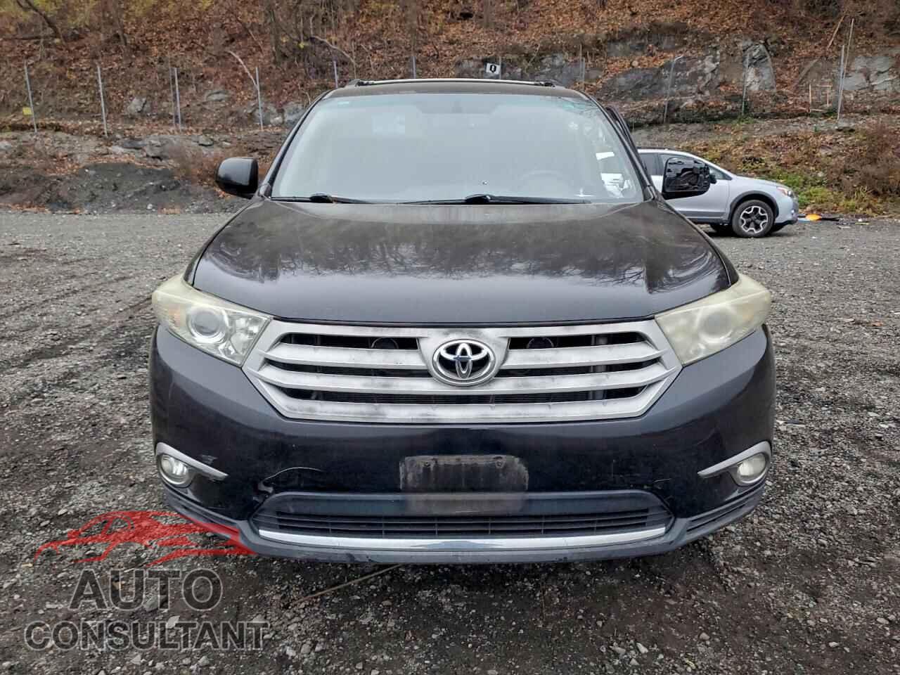 TOYOTA HIGHLANDER 2012 - 5TDBK3EH4CS155011