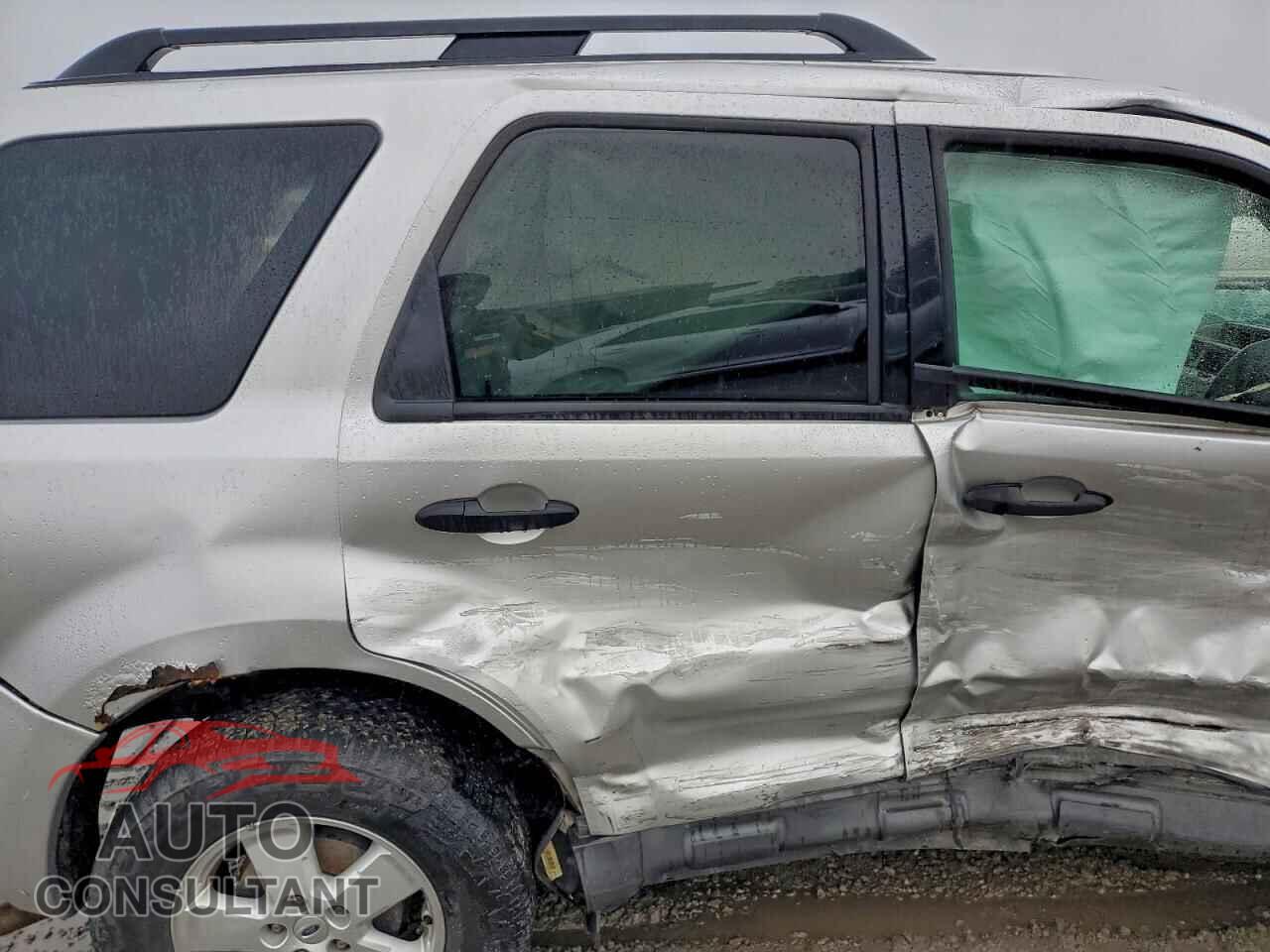 FORD ESCAPE 2011 - 1FMCU9D74BKA05007