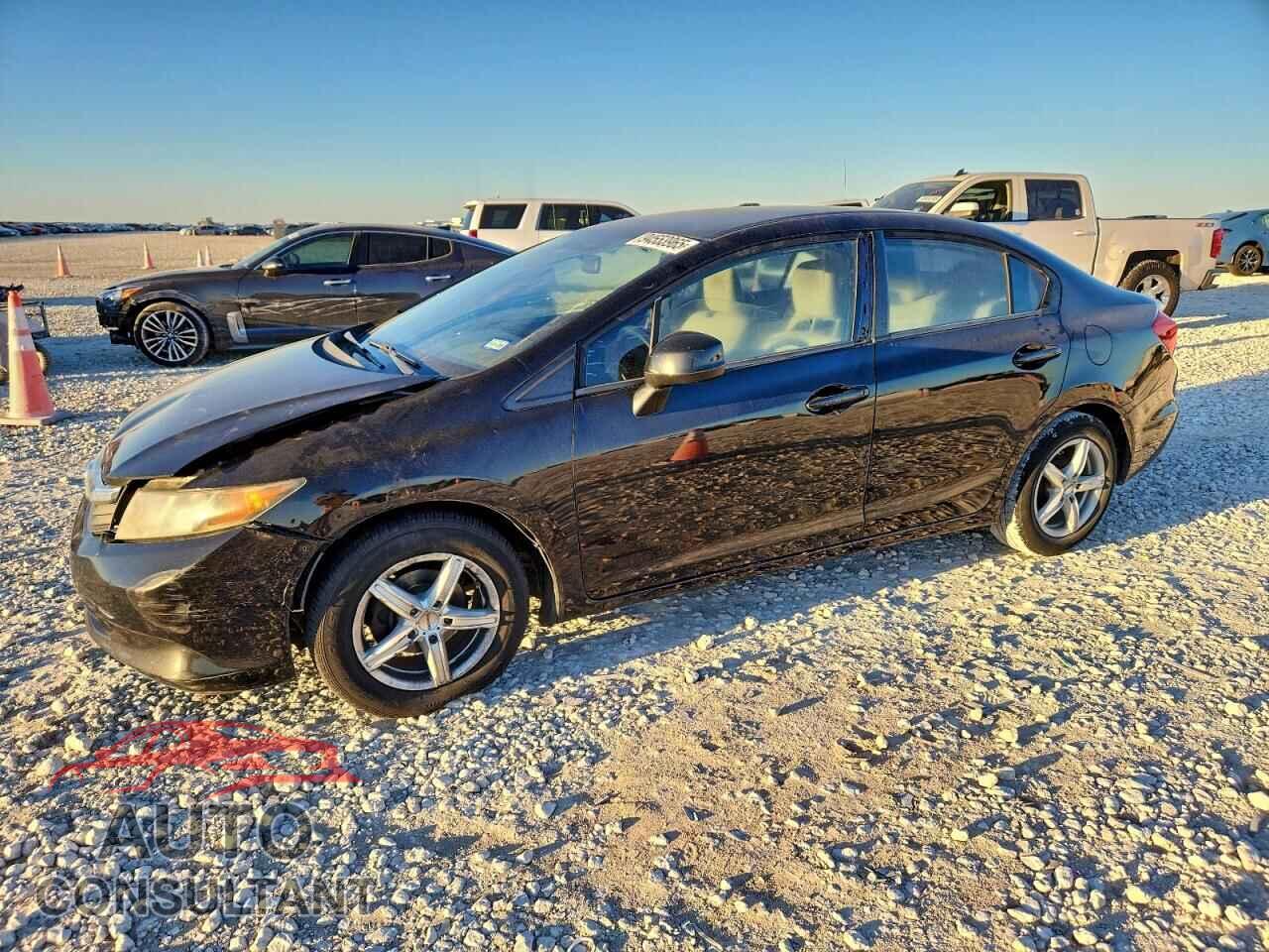 HONDA CIVIC 2012 - 2HGFB2F56CH594873