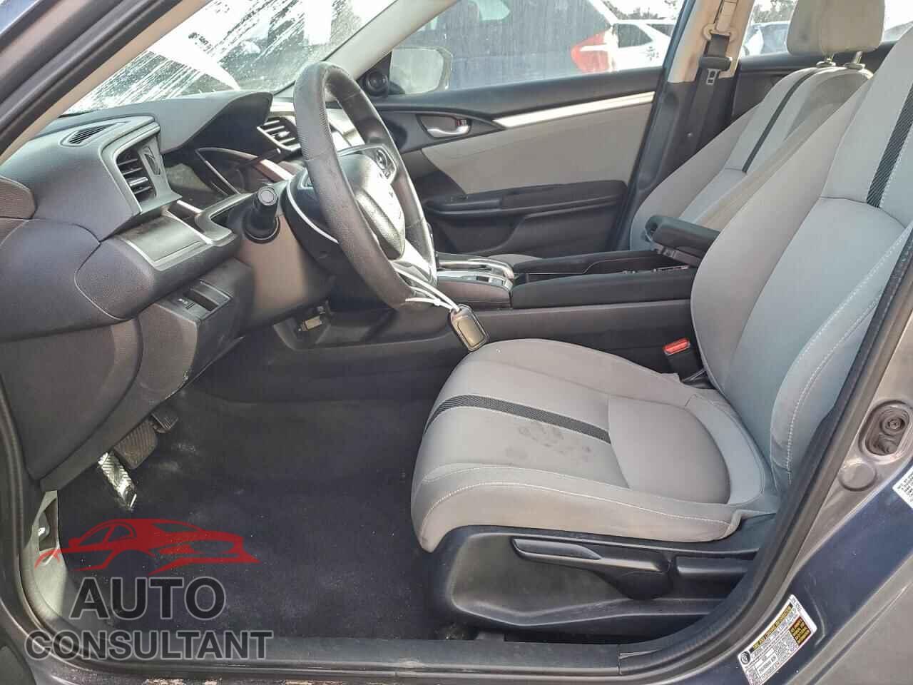 HONDA CIVIC 2018 - 2HGFC2F70JH586828