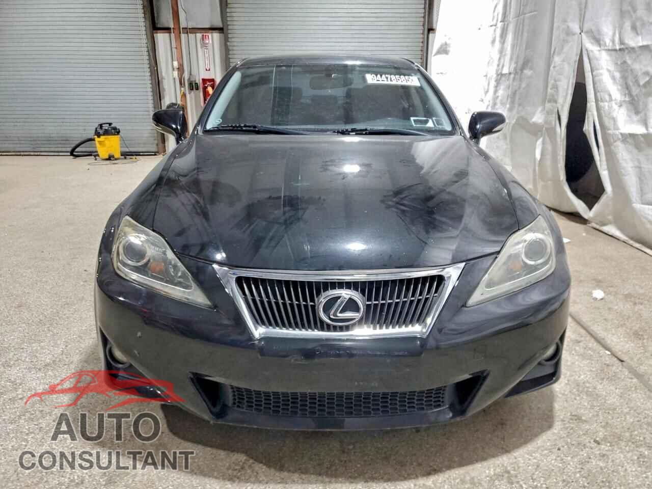 LEXUS IS 2012 - JTHBF5C27C5183632