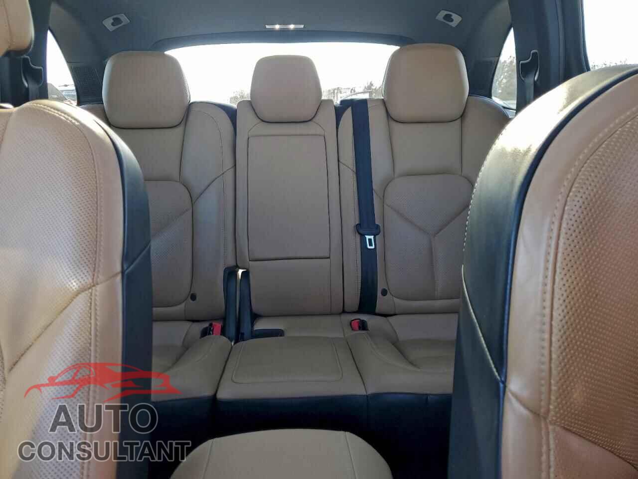 PORSCHE CAYENNE 2016 - WP1AE2A26GLA63483