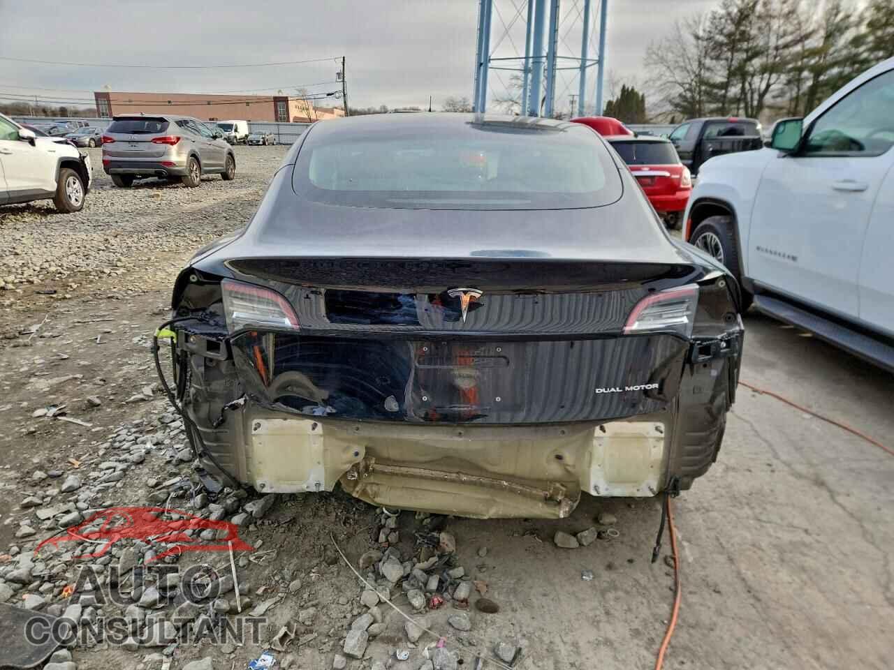 TESLA MODEL 3 2018 - 5YJ3E1EB9JF118601