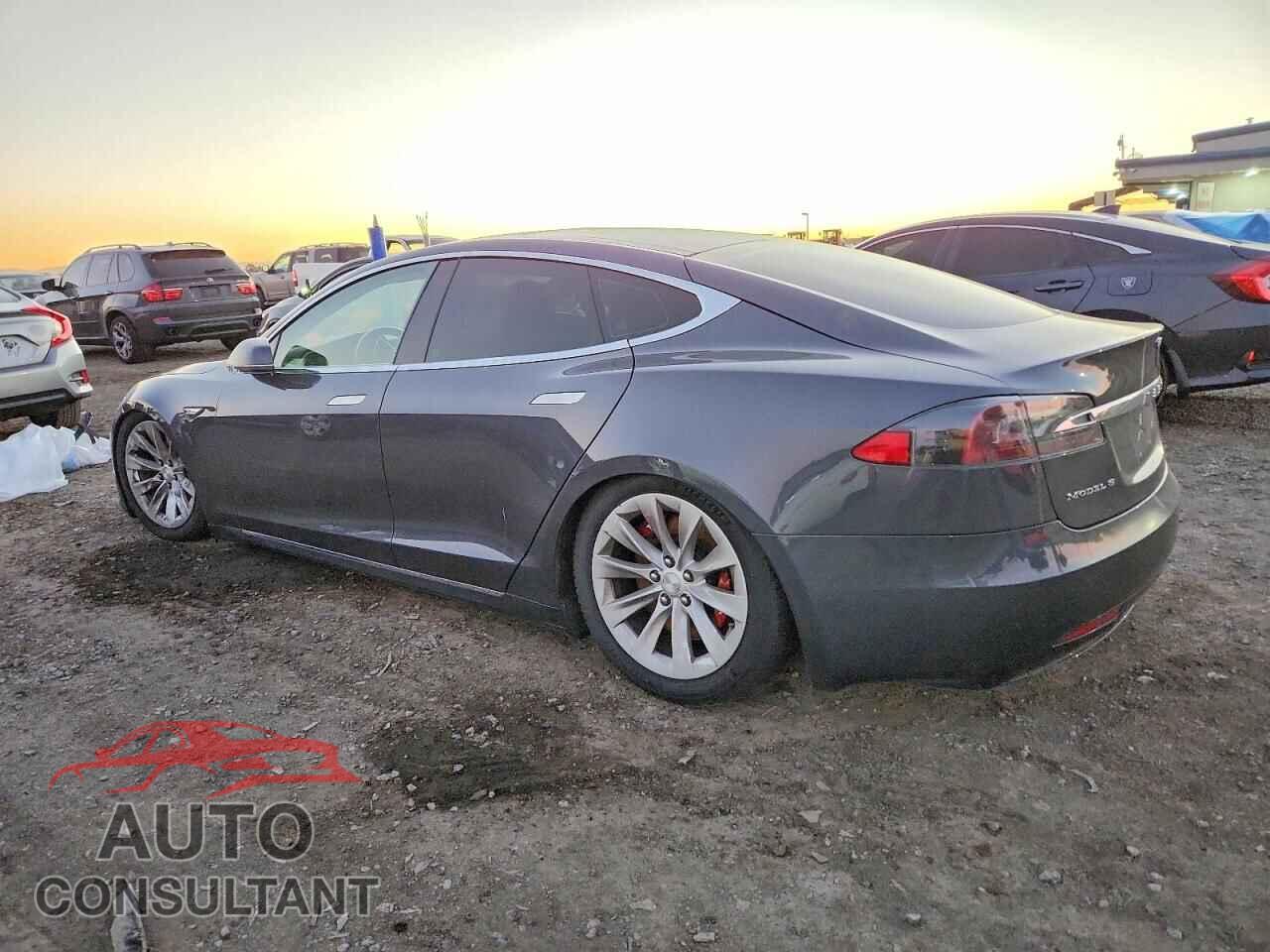 TESLA MODEL S 2016 - 5YJSA1E29GF140291
