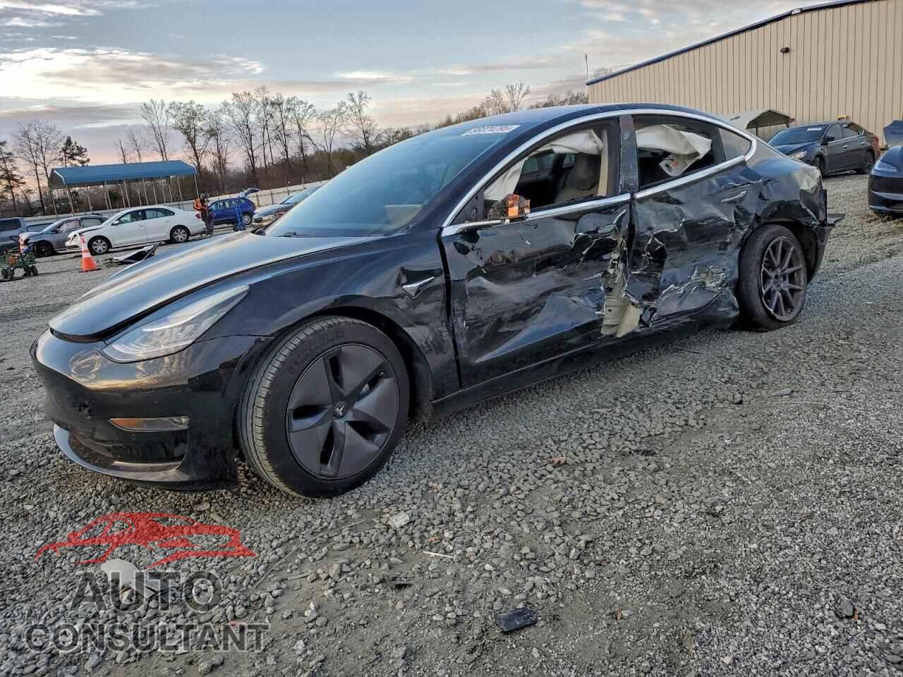 TESLA MODEL 3 2018 - 5YJ3E1EB2JF118617