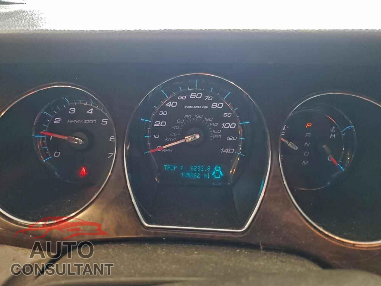 FORD TAURUS 2011 - 1FAHP2EW7BG139050