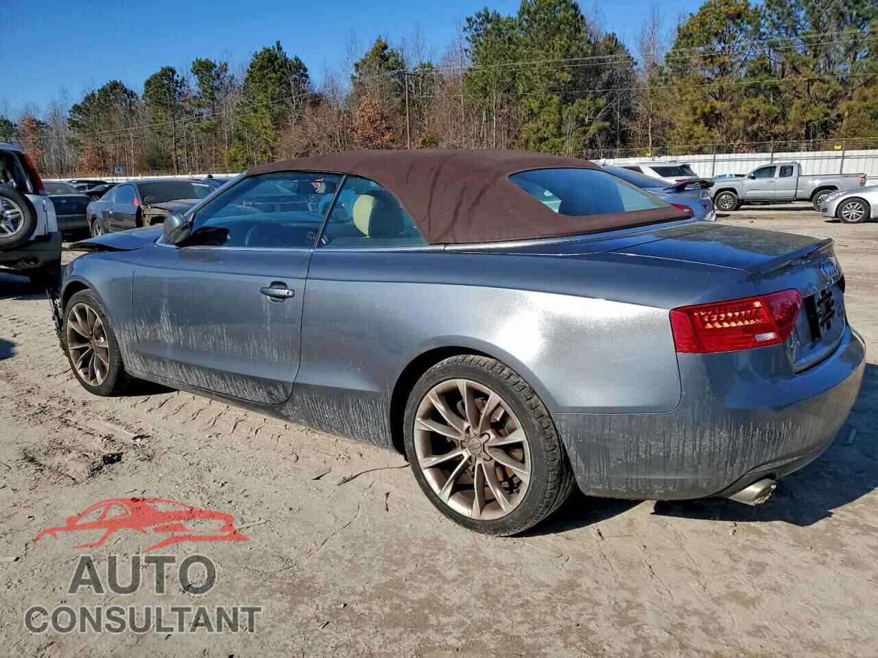 AUDI A5 2013 - WAUCFAFH3DN004676