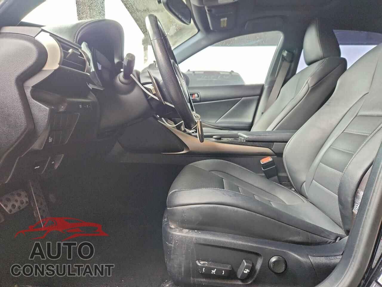 LEXUS IS 2014 - JTHBF1D25E5030211