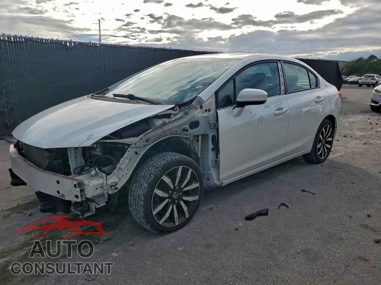 HONDA CIVIC 2015 - 19XFB2F9XFE019239