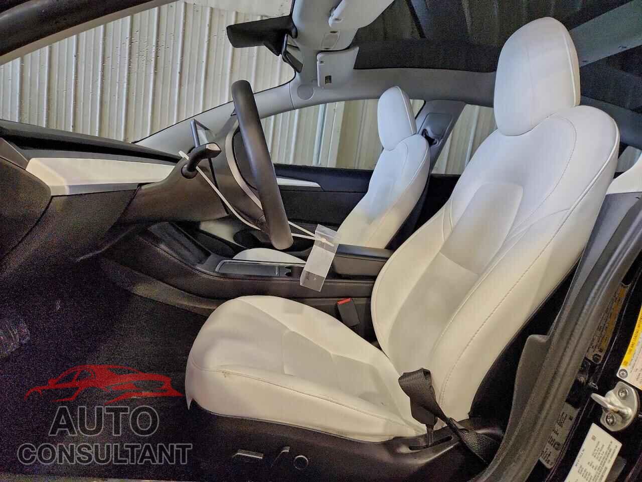 TESLA MODEL 3 2022 - 5YJ3E1EBXNF259490