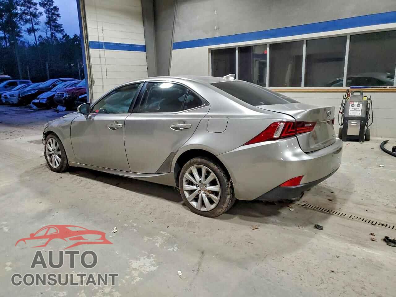 LEXUS IS 2014 - JTHBF1D24E5018034