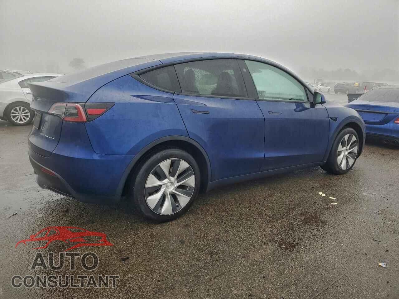 TESLA MODEL Y 2023 - 7SAYGAEEXPF971966