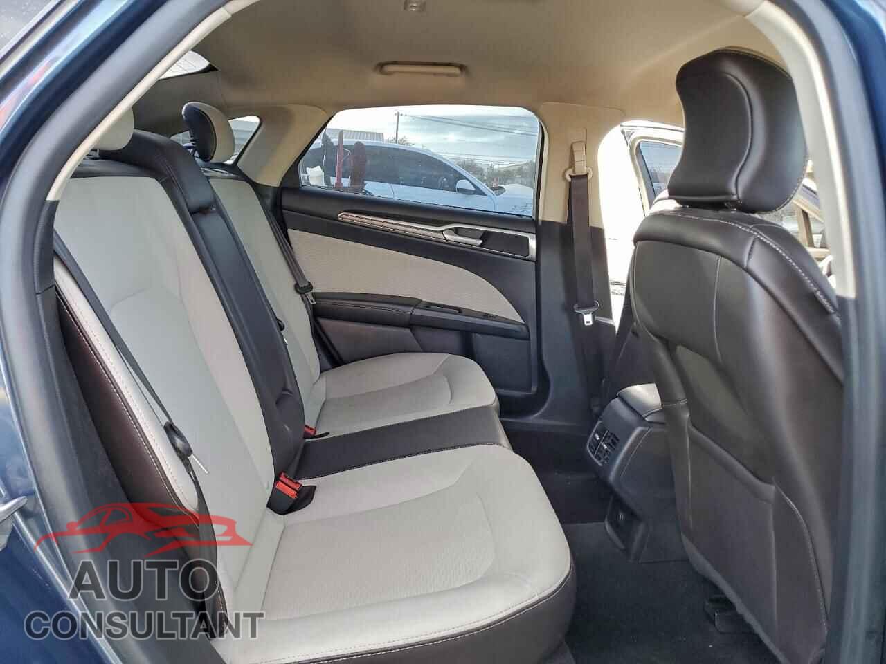 FORD FUSION 2019 - 3FA6P0HD5KR201186