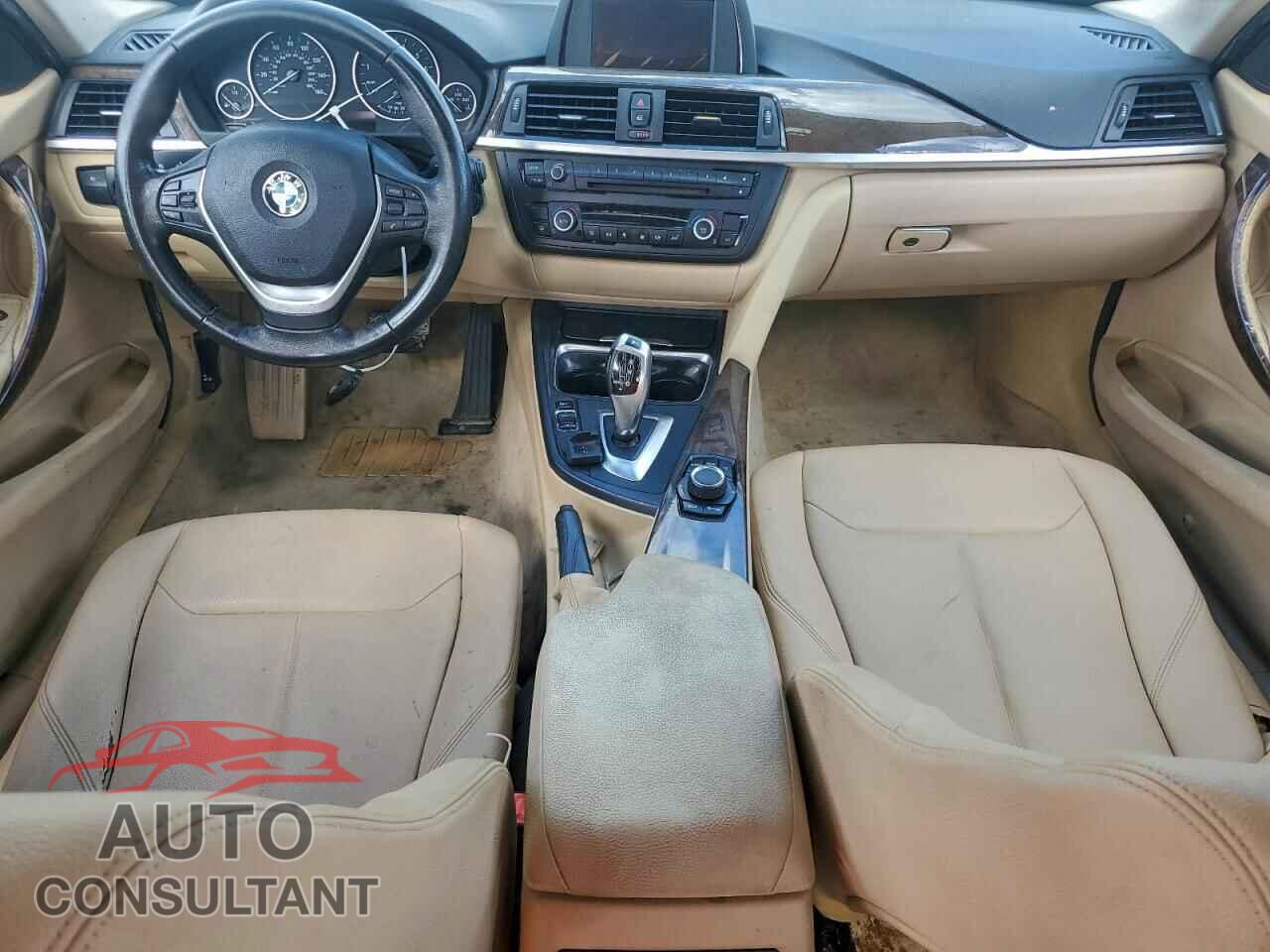 BMW 3 SERIES 2015 - WBA3A5G51FNS82442