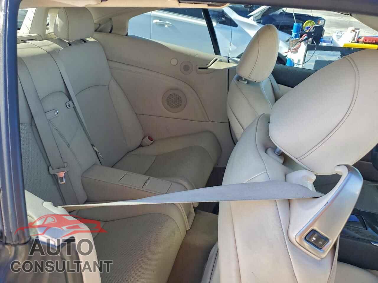 LEXUS IS 2010 - JTHFF2C25A2507563