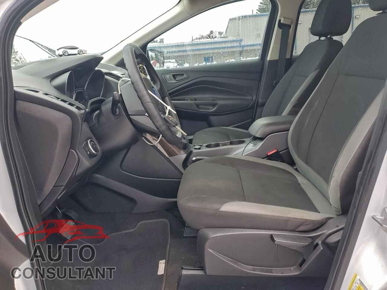 FORD ESCAPE 2016 - 1FMCU0F70GUA85958