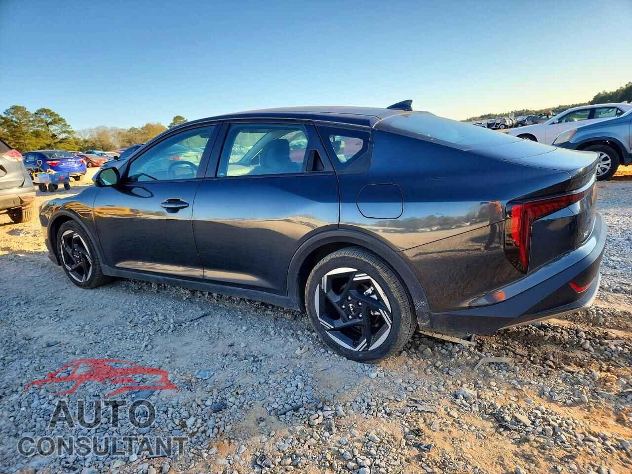 KIA K4 EX 2025 - 3KPFU4DE3SE019356