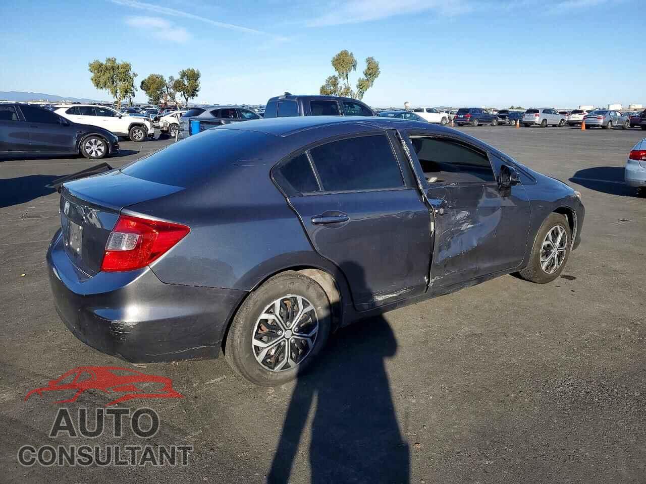 HONDA CIVIC 2012 - 2HGFB2F55CH320936