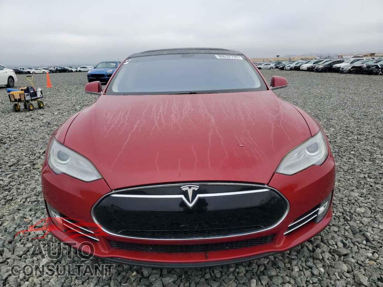 TESLA MODEL S 2013 - 5YJSA1CN5DFP09436