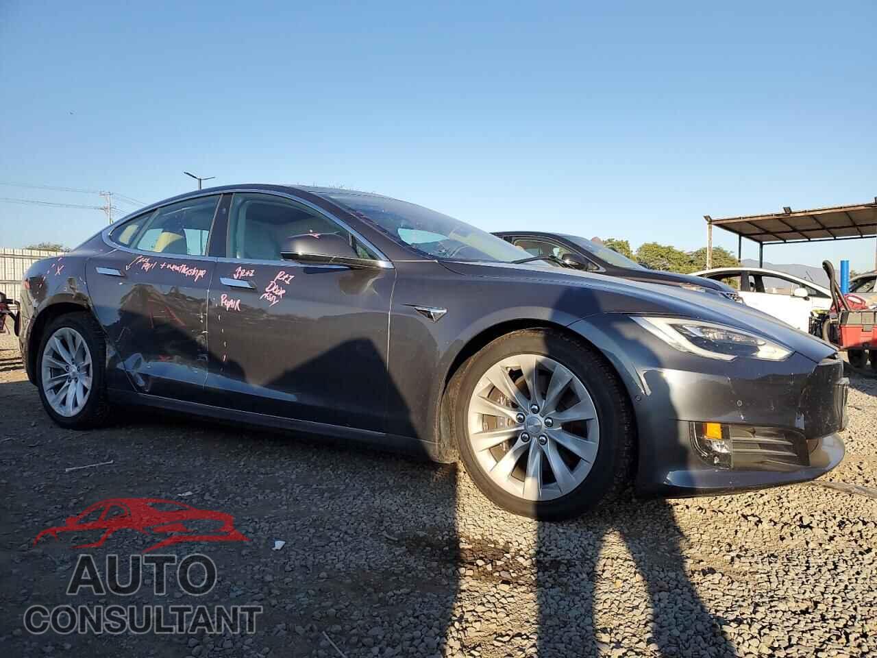TESLA MODEL S 2017 - 5YJSA1E25HF199405