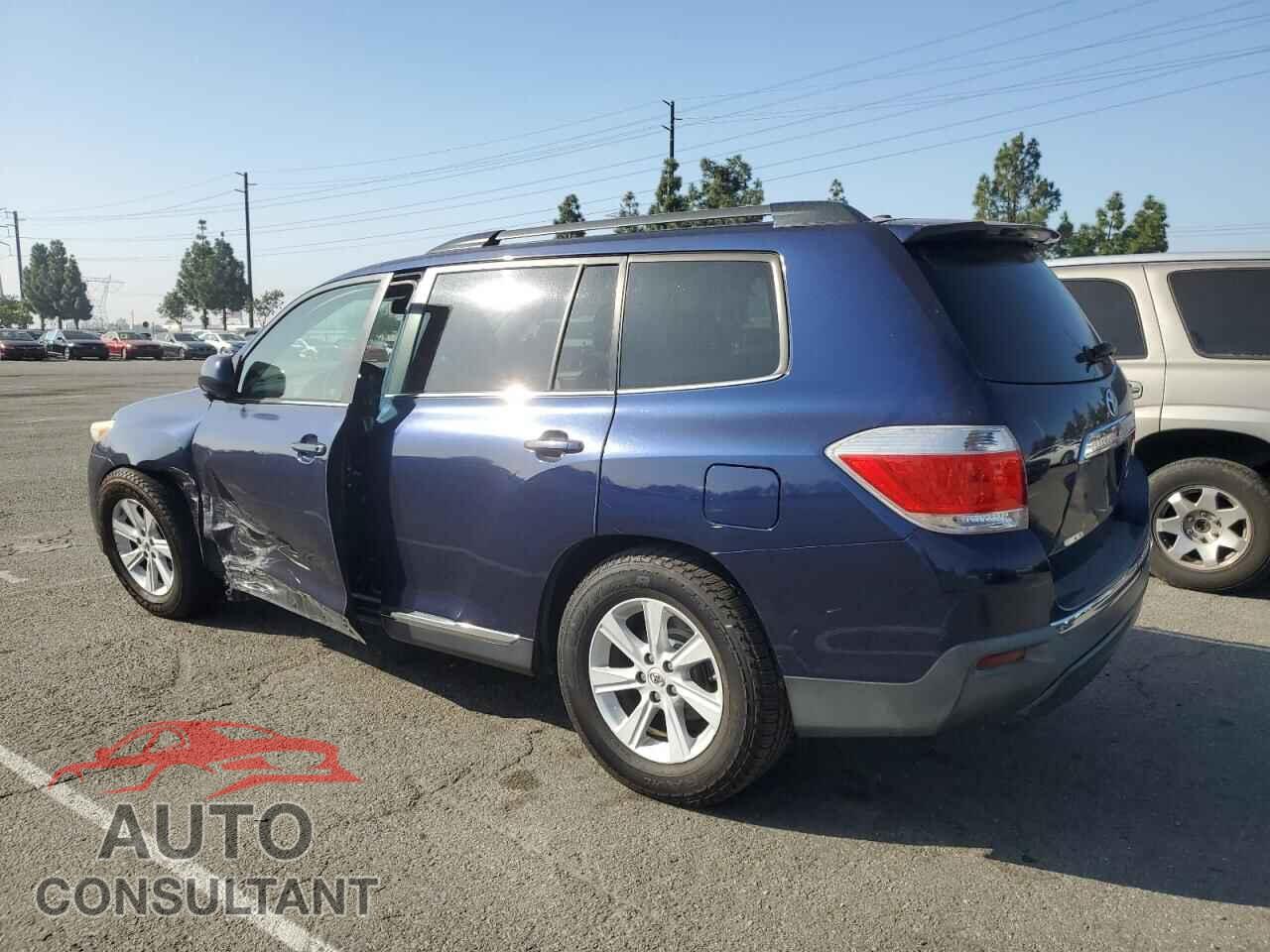 TOYOTA HIGHLANDER 2013 - 5TDBK3EH8DS204499