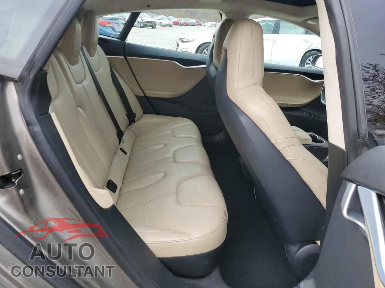 TESLA MODEL S 2015 - 5YJSA1S29FF094996