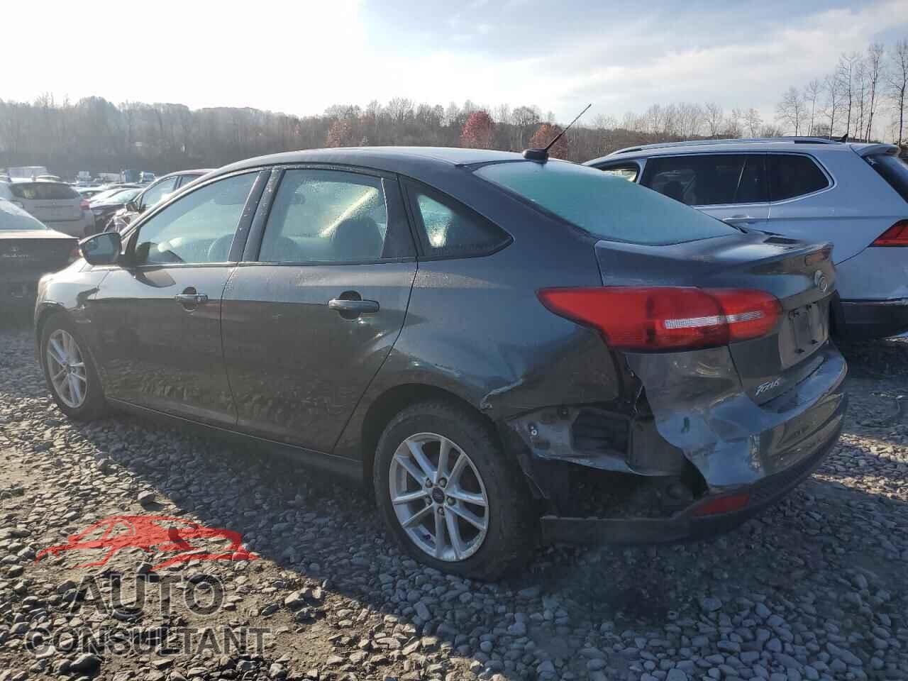 FORD FOCUS 2015 - 1FADP3F23FL222584