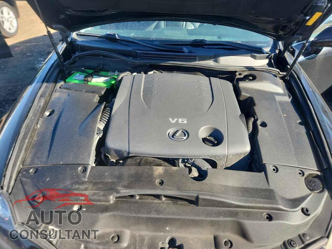 LEXUS IS 2013 - JTHCF5C27D5062573