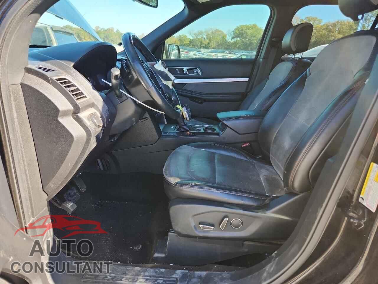 FORD EXPLORER 2017 - 1FM5K7D88HGE32603