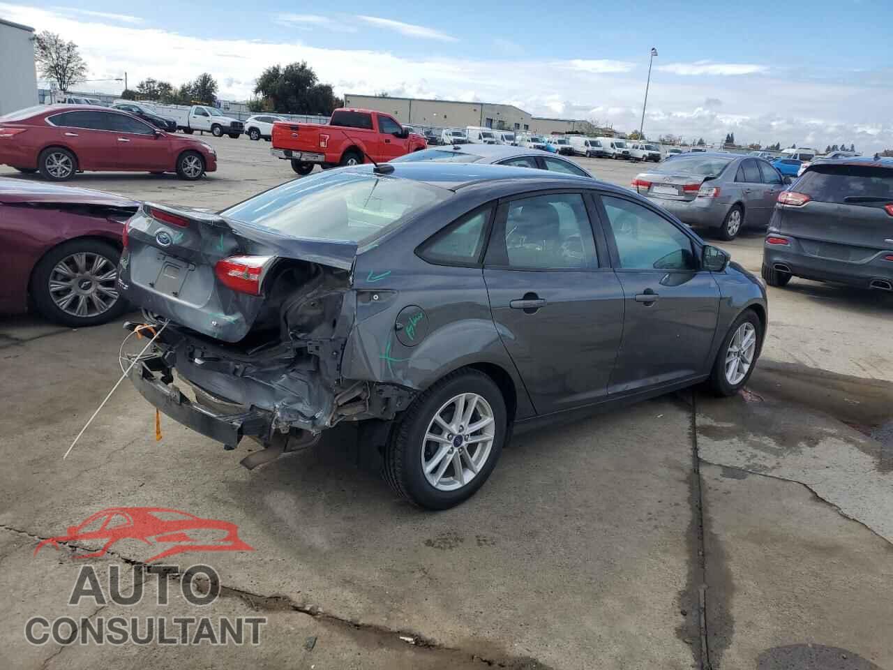 FORD FOCUS 2017 - 1FADP3F29HL343137