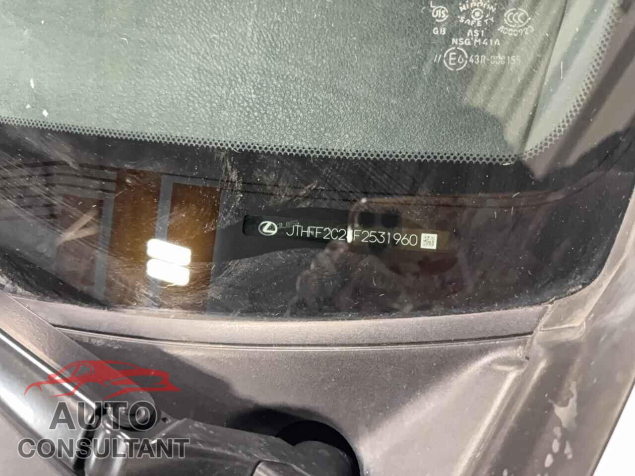 LEXUS IS 2015 - JTHFF2C24F2531960