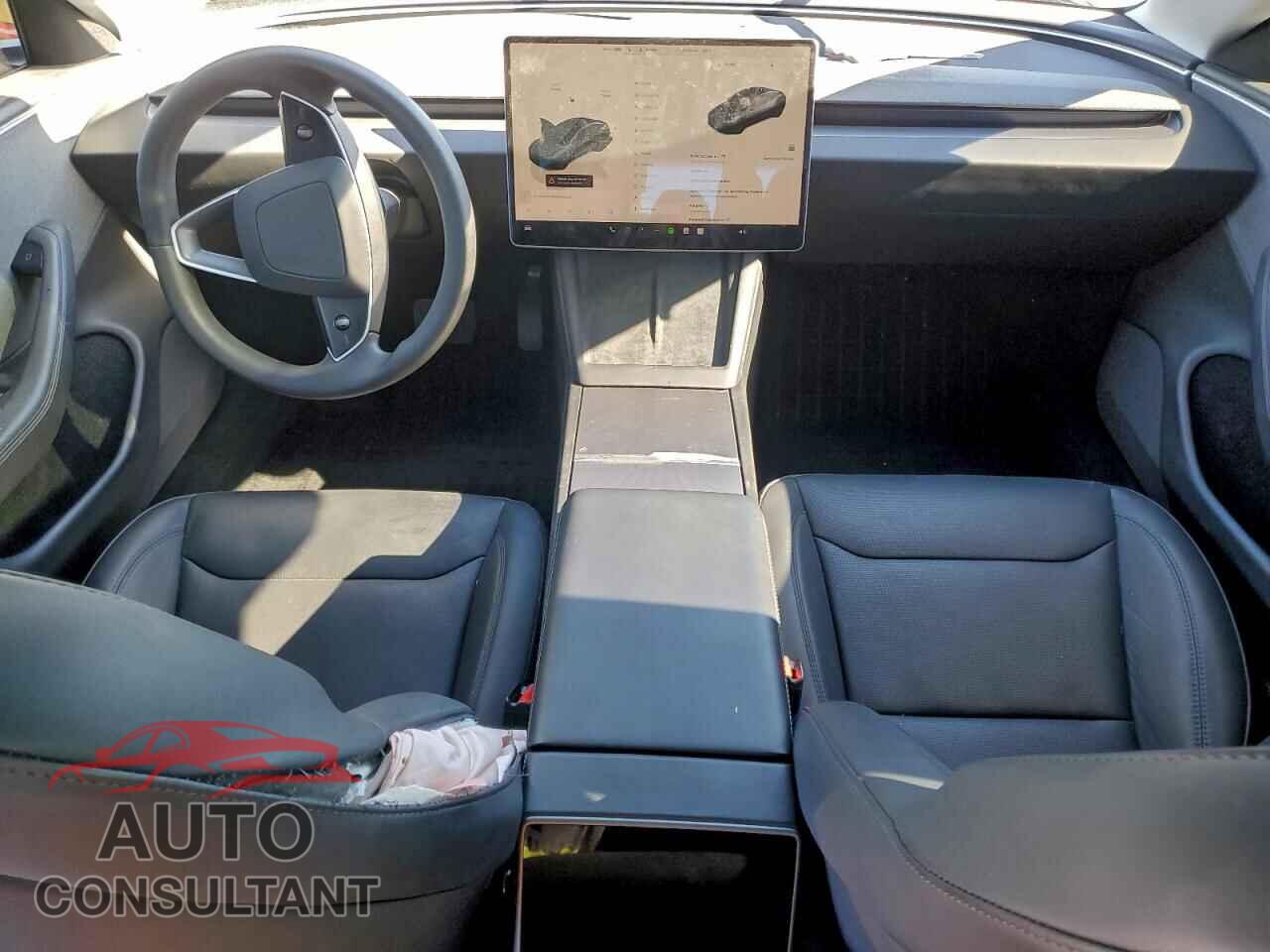 TESLA MODEL 3 2024 - 5YJ3E1EA2RF848921
