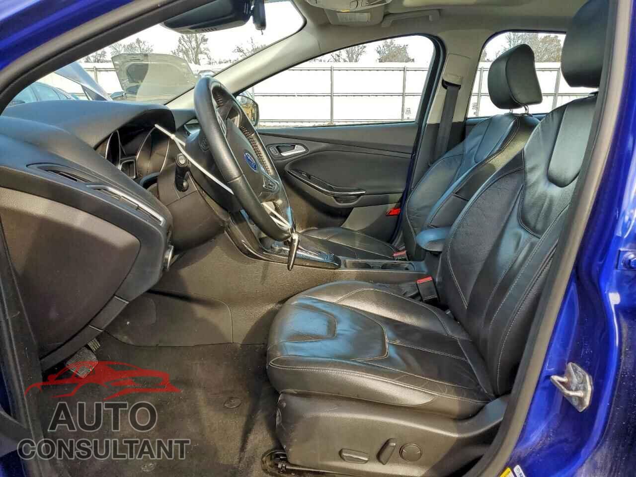 FORD FOCUS 2015 - 1FADP3J25FL256940