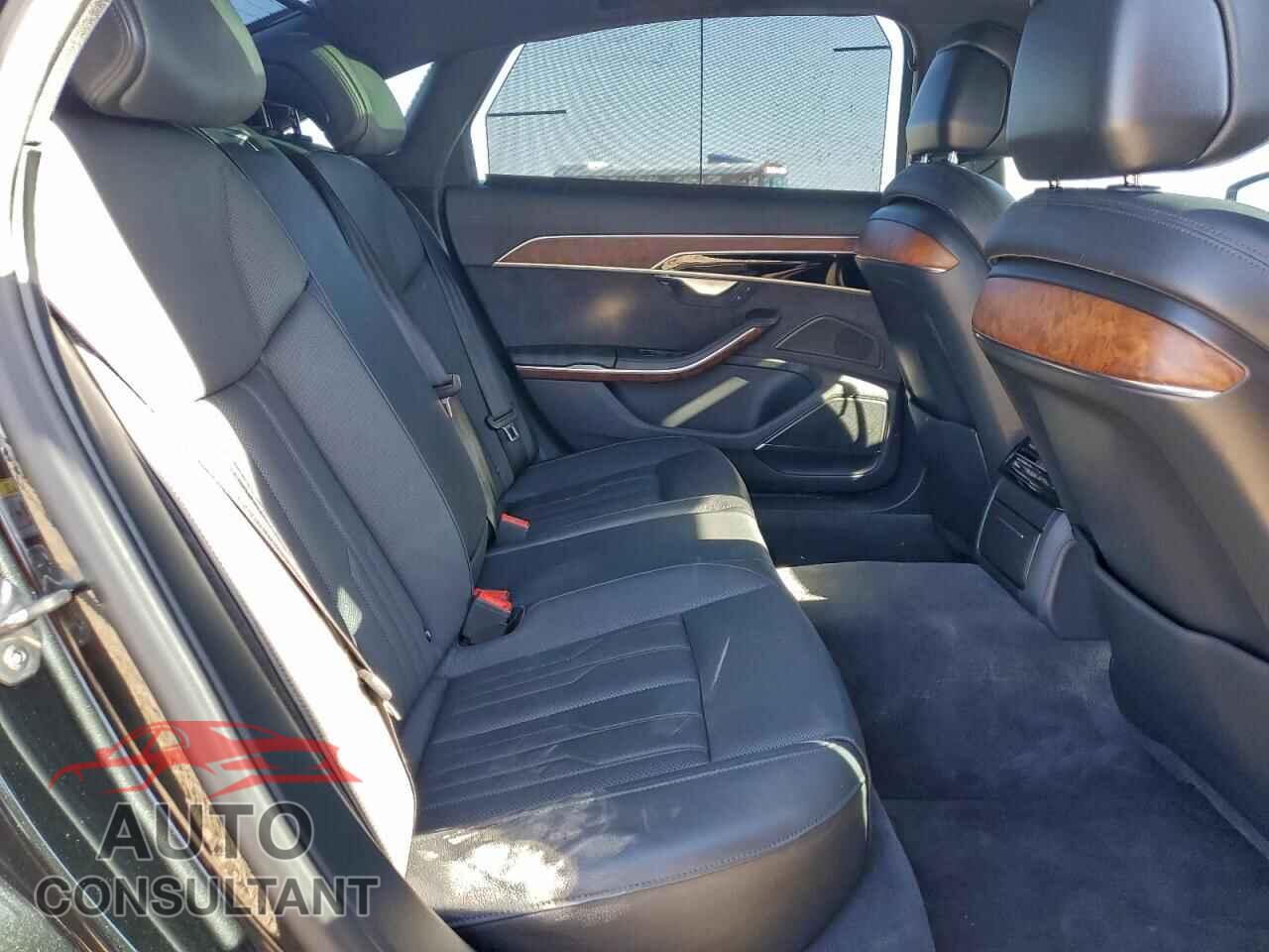 AUDI A8 2019 - WAU8DAF82KN010106