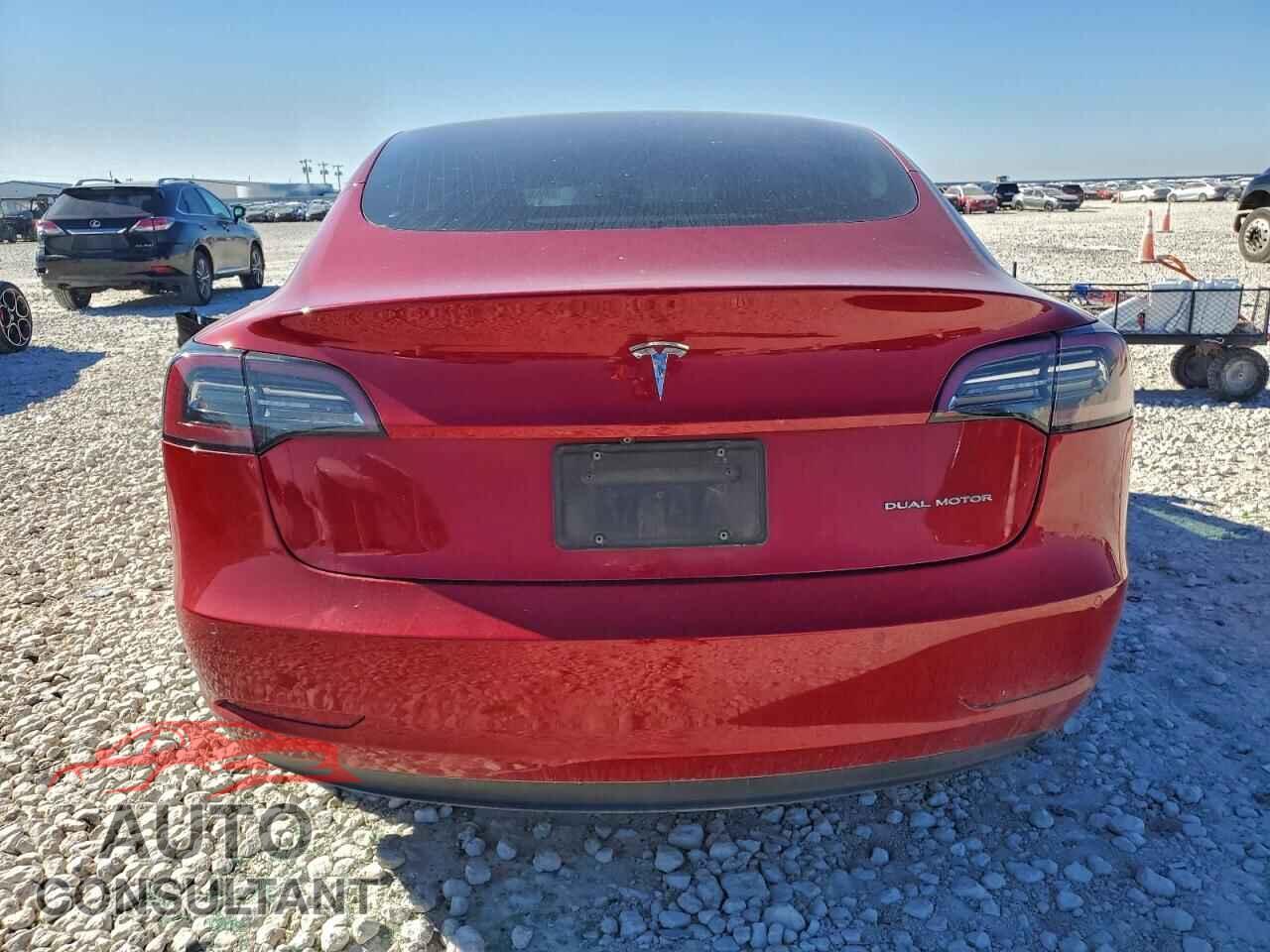 TESLA MODEL 3 2019 - 5YJ3E1EB7KF199261