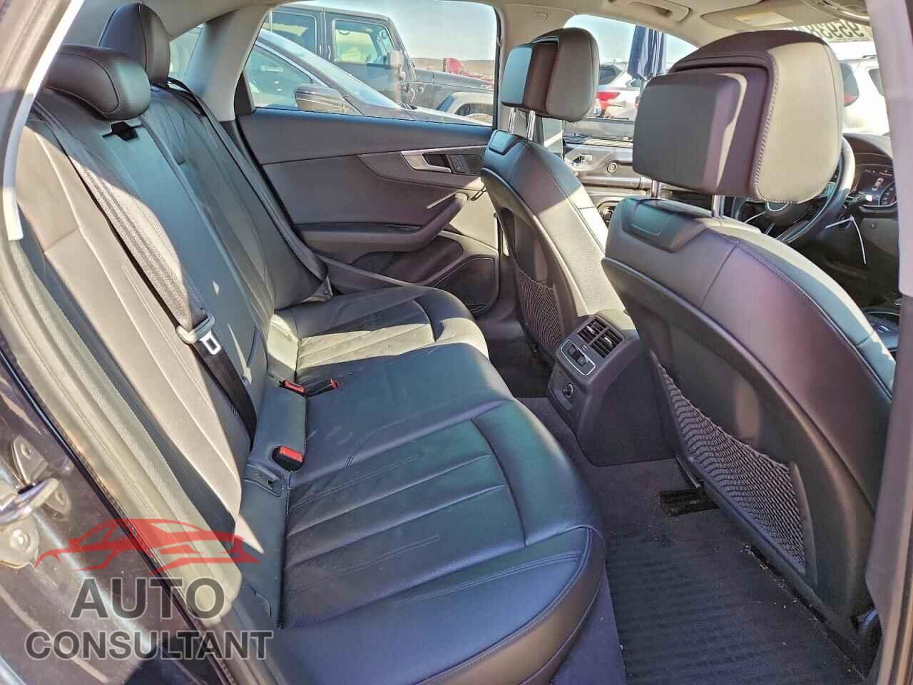 AUDI A4 2018 - WAUKMAF43JA014724