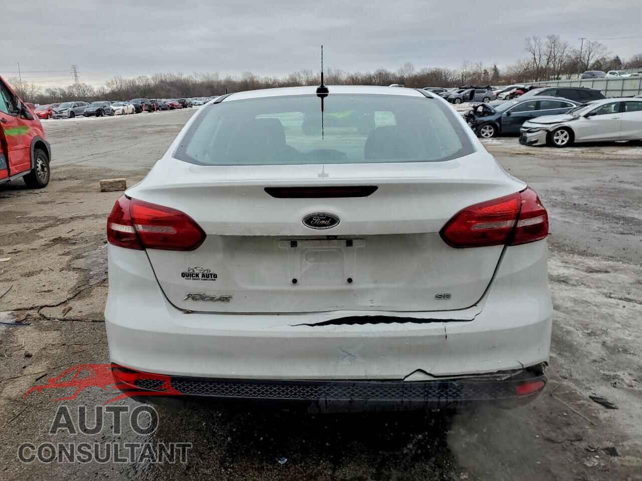 FORD FOCUS 2017 - 1FADP3F26HL247384