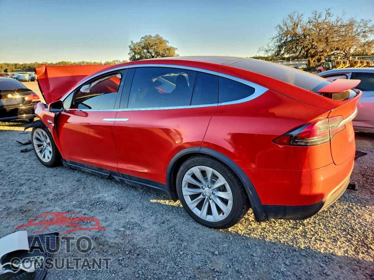 TESLA MODEL X 2017 - 5YJXCDE28HF068650