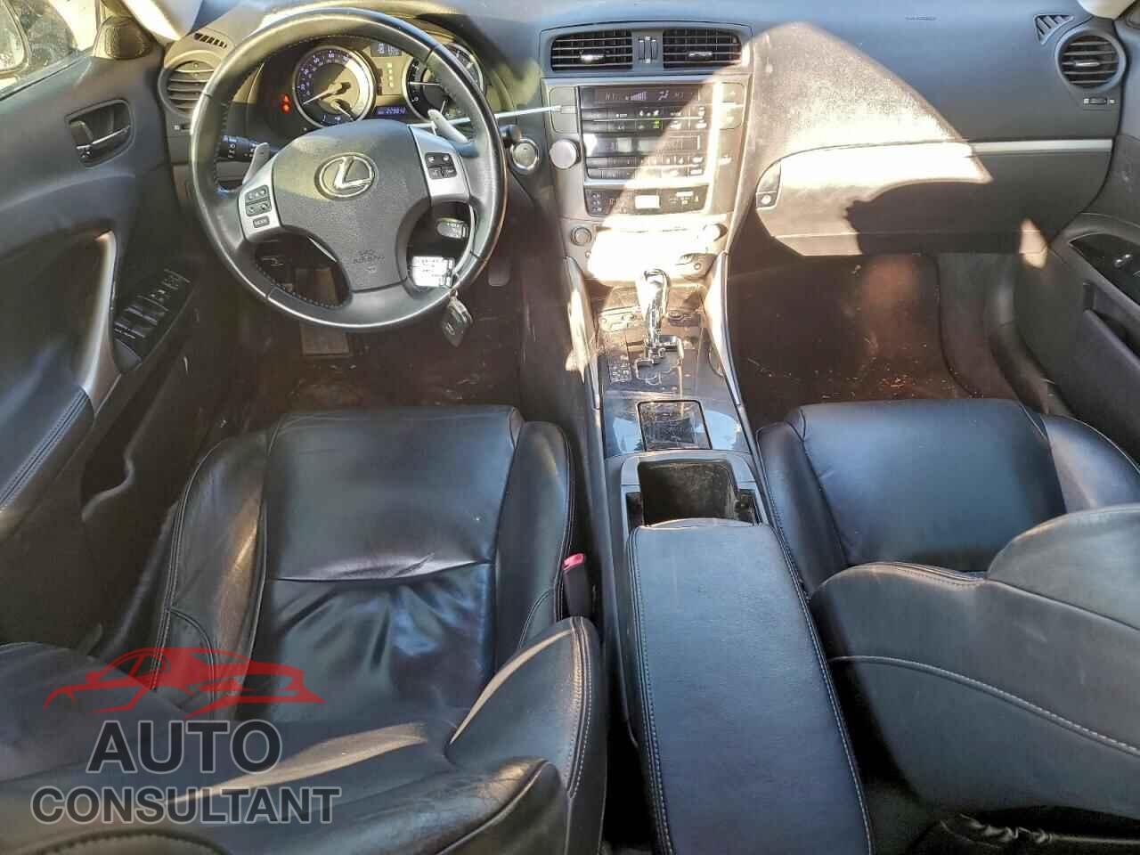 LEXUS IS 2012 - JTHBF5C21C5165661