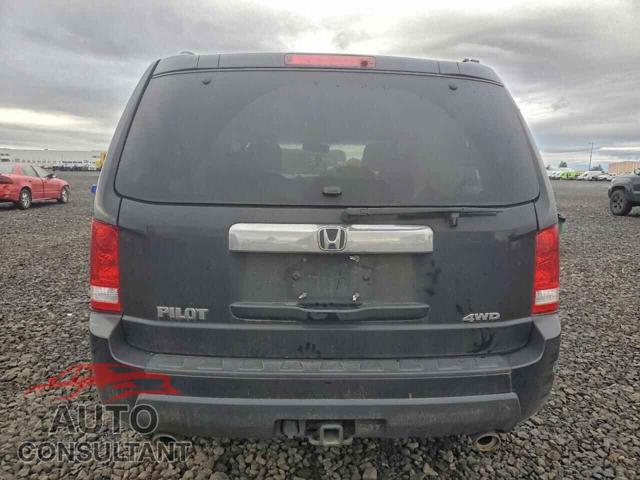 HONDA PILOT 2011 - 5FNYF4H51BB006242