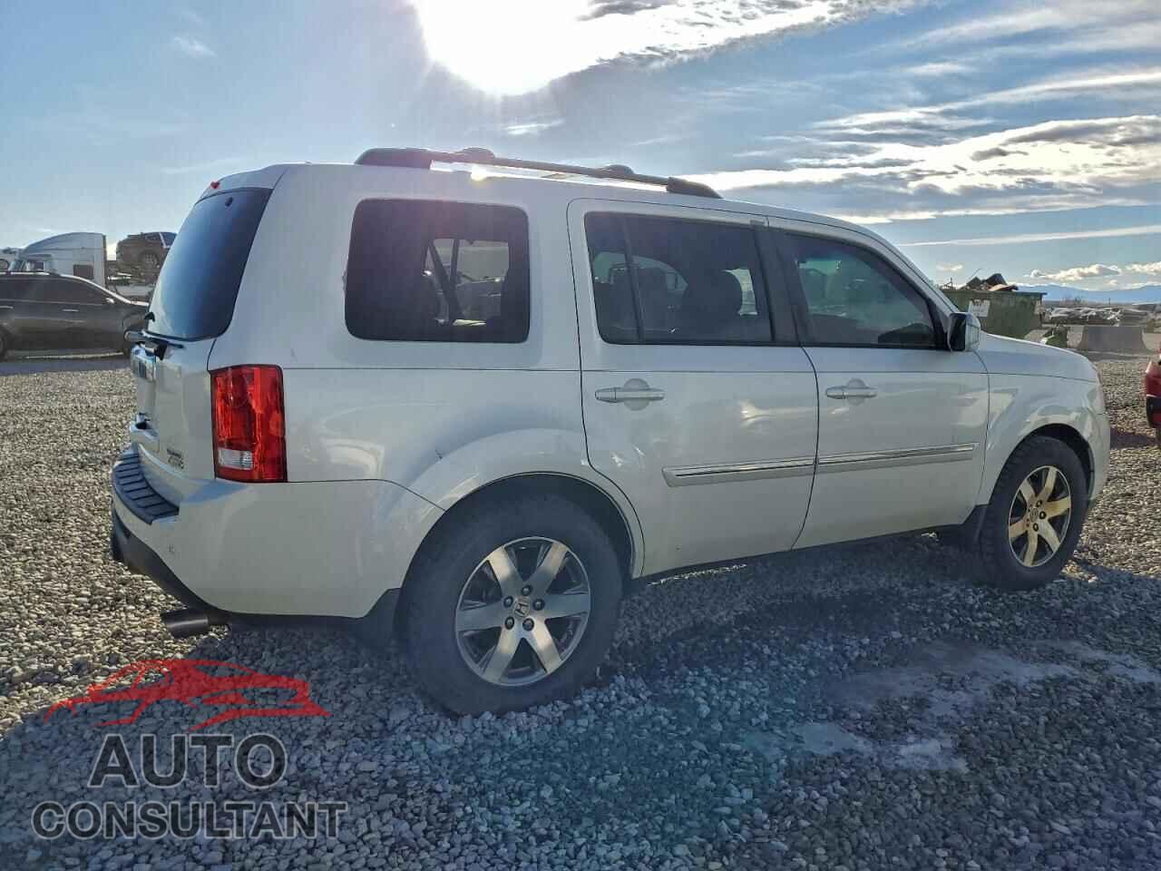 HONDA PILOT 2015 - 5FNYF4H97FB073663