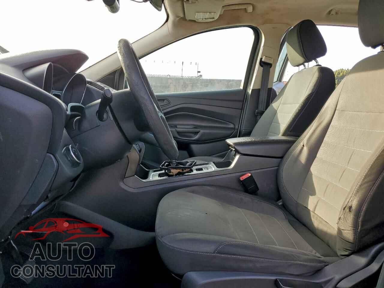 FORD ESCAPE 2017 - 1FMCU0F73HUB53736