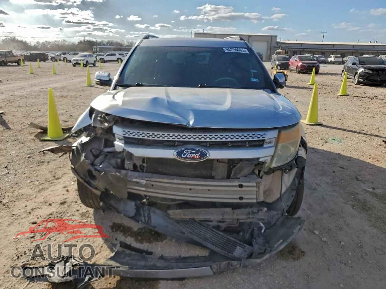 FORD EXPLORER 2011 - 1FMHK7F84BGA64938