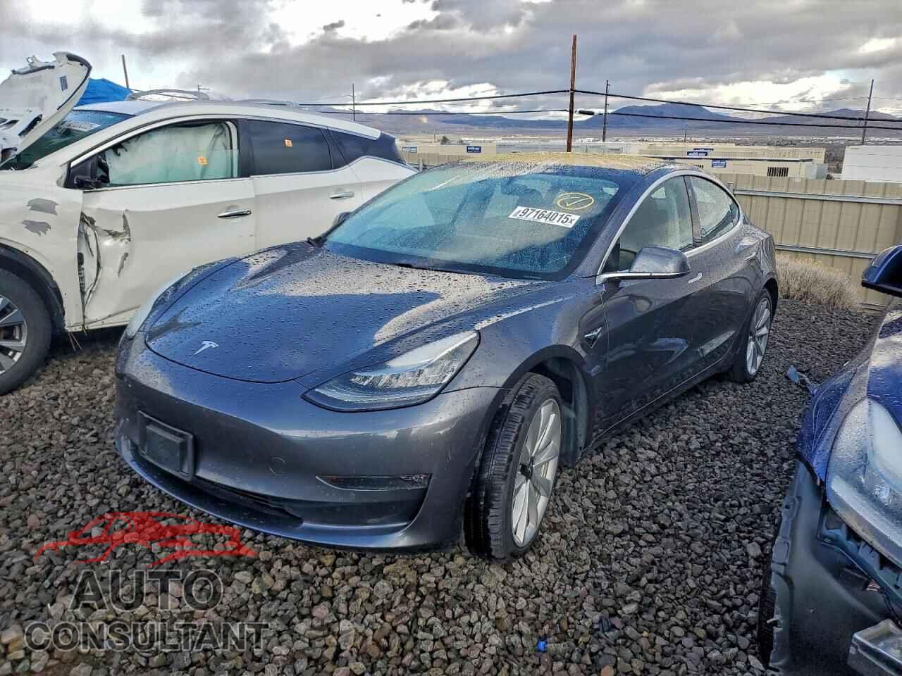 TESLA MODEL 3 2018 - 5YJ3E1EA7JF017578