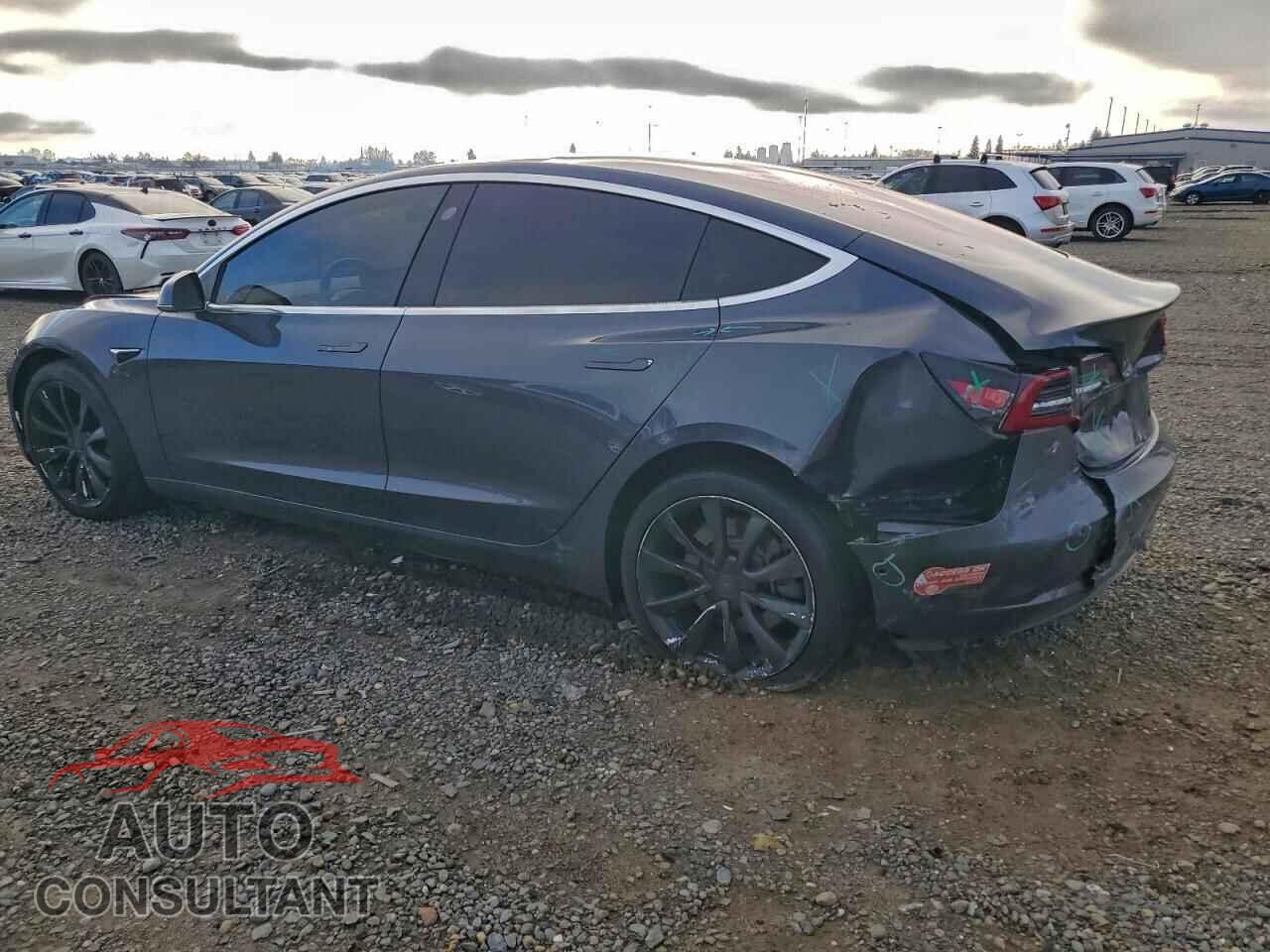 TESLA MODEL 3 2018 - 5YJ3E1EA9JF050890