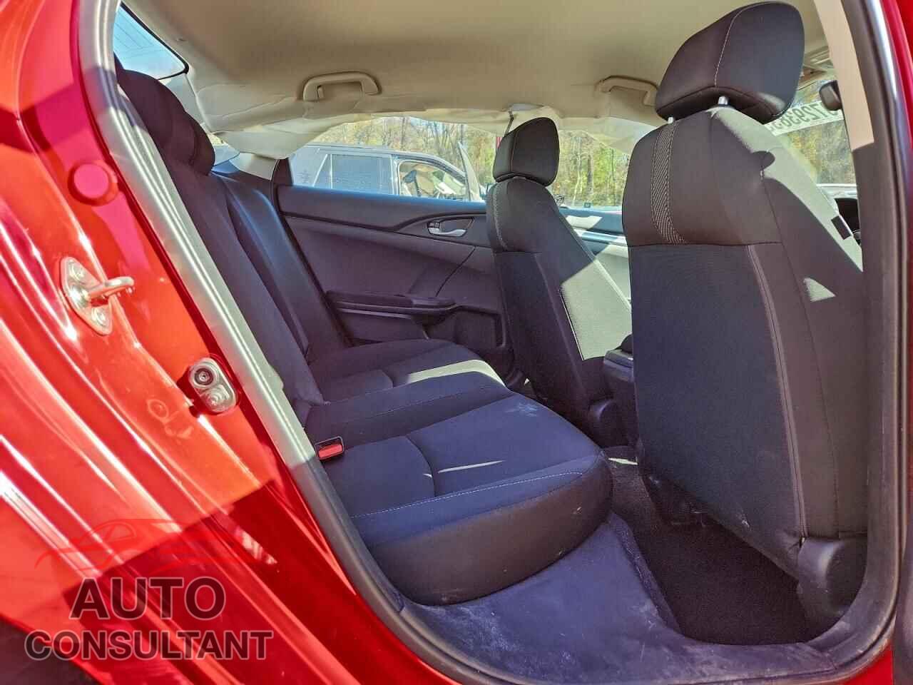 HONDA CIVIC 2017 - 2HGFC2F51HH537842