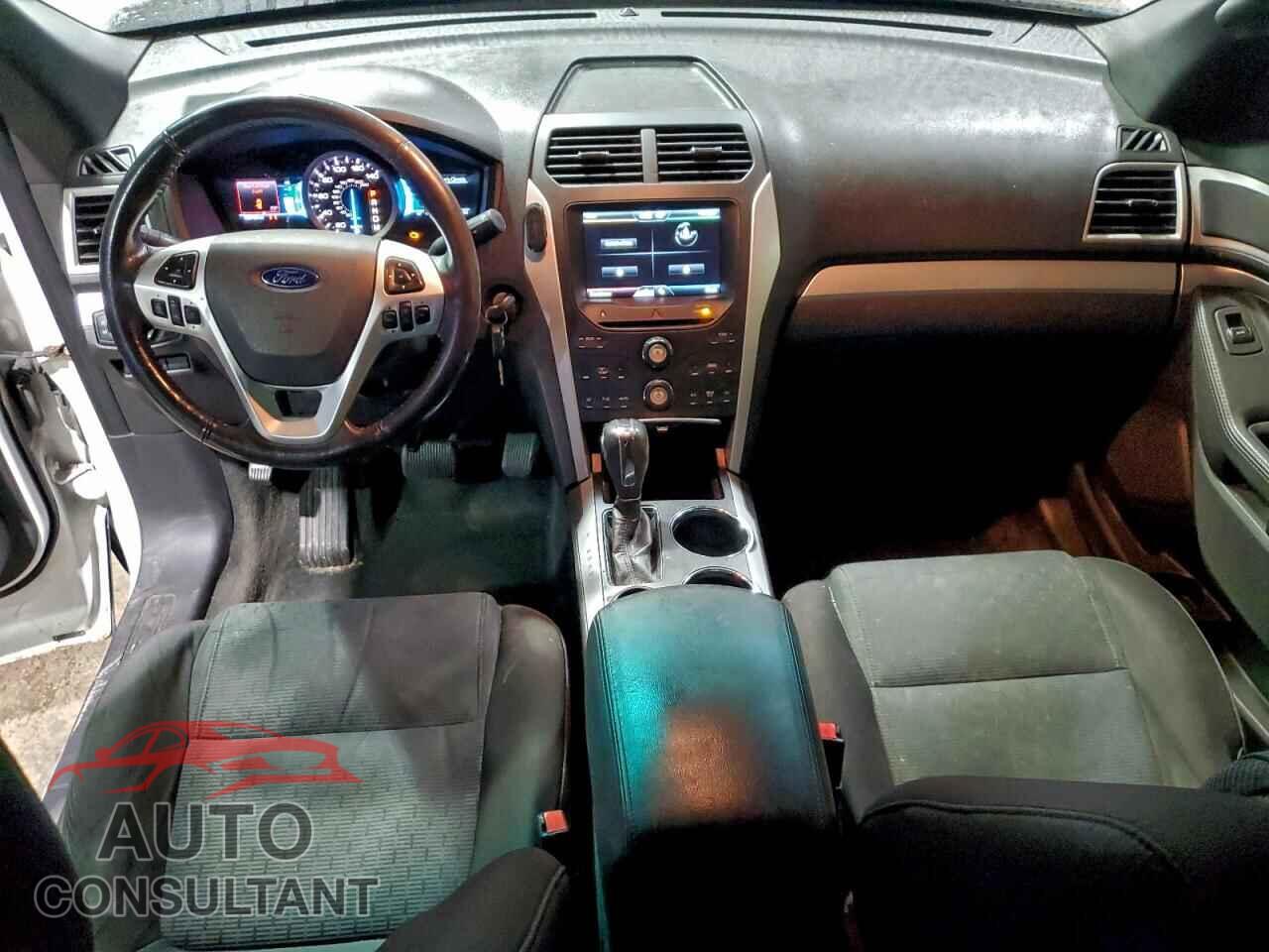 FORD EXPLORER 2011 - 1FMHK7D8XBGA35351
