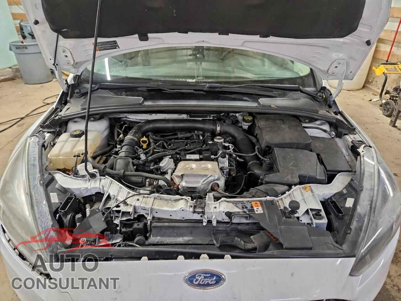 FORD FOCUS 2016 - 1FADP3FE3GL403096